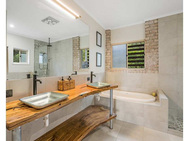 311 Kiel Mountain Road, Kiels Mountain QLD 4559
