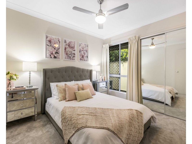 15 Birrobeen Street, Little Mountain QLD 4551