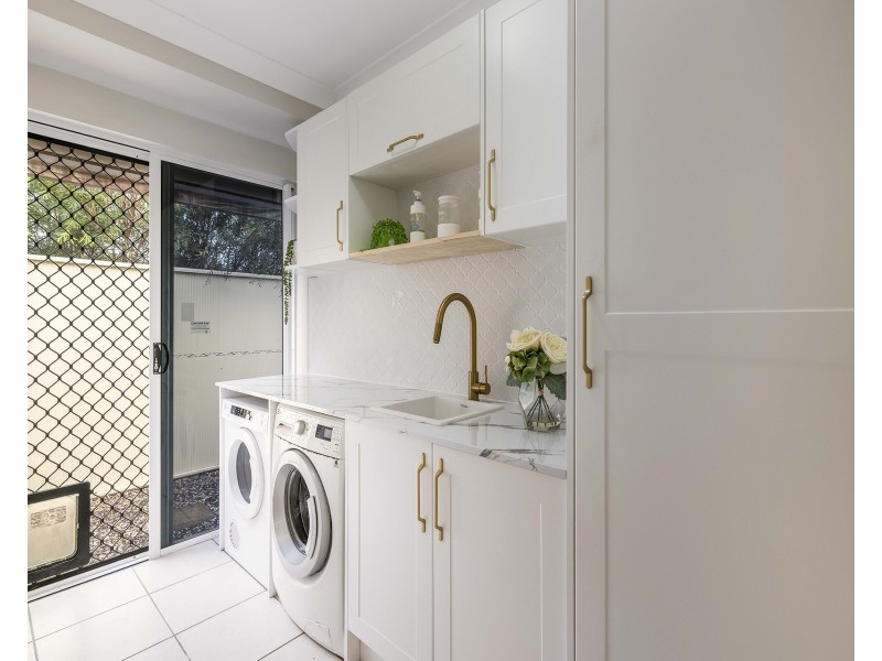 15 Birrobeen Street, Little Mountain QLD 4551