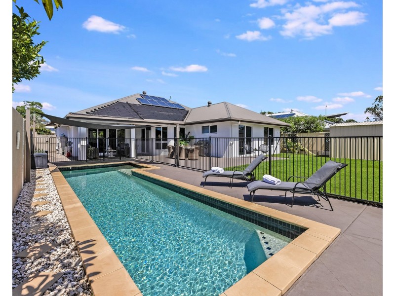 15 Birrobeen Street, Little Mountain QLD 4551