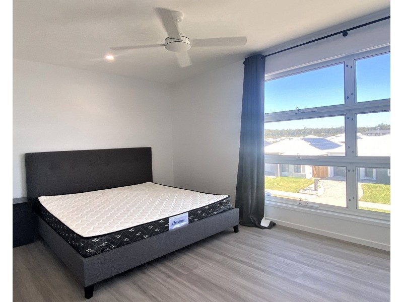 18 Divine Street, Palmview QLD 4553