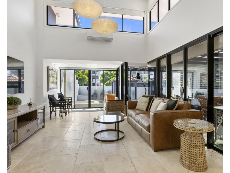 2/57-59 River Esplanade, Mooloolaba QLD 4557