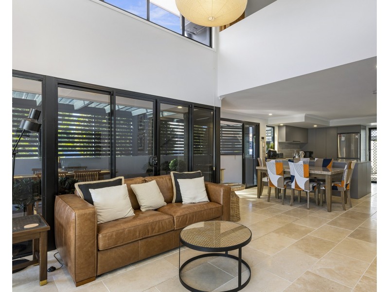 2/57-59 River Esplanade, Mooloolaba QLD 4557