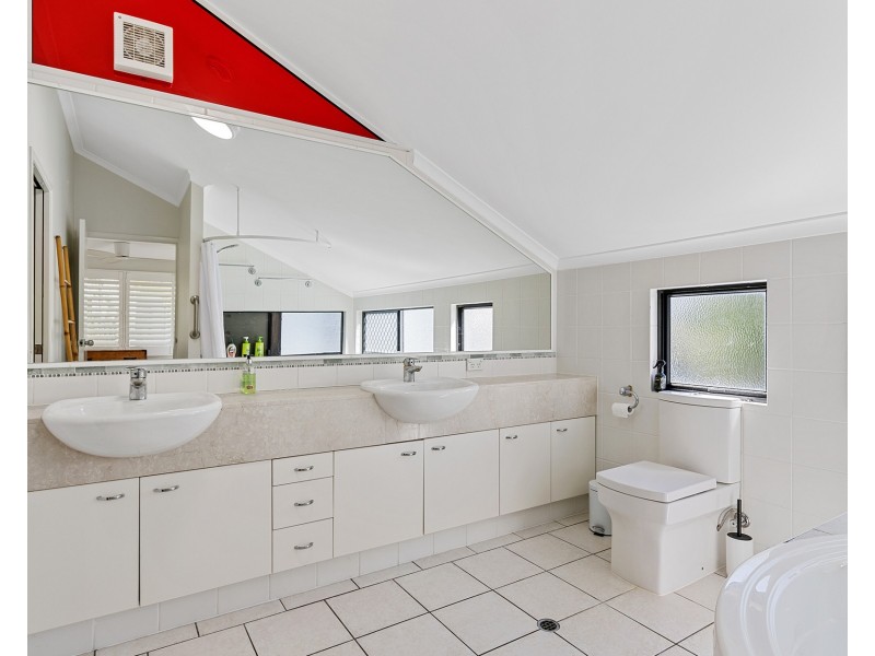 2/57-59 River Esplanade, Mooloolaba QLD 4557