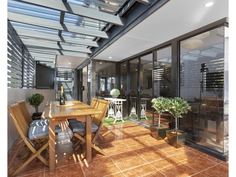 2/57-59 River Esplanade, Mooloolaba QLD 4557