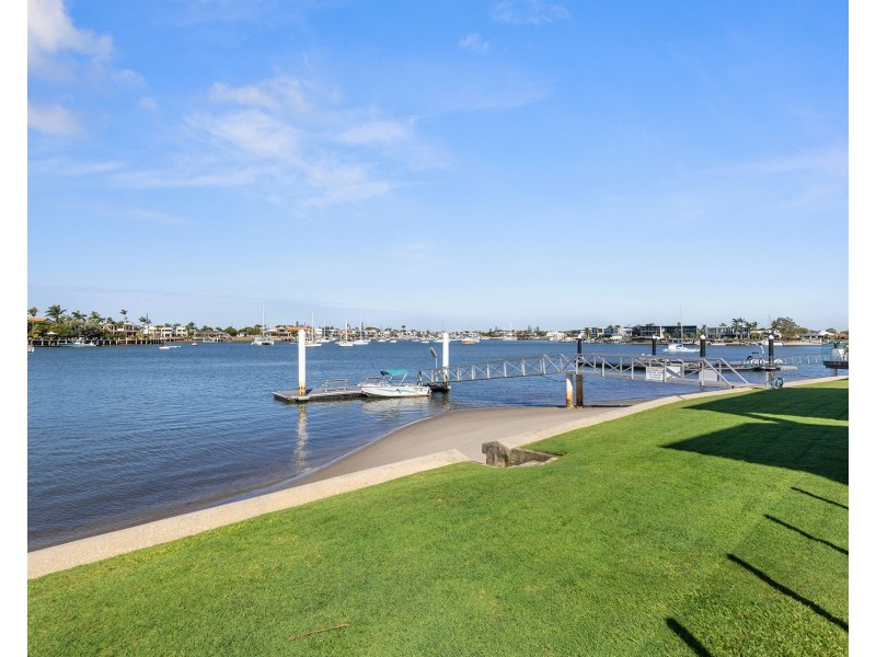 2/57-59 River Esplanade, Mooloolaba QLD 4557