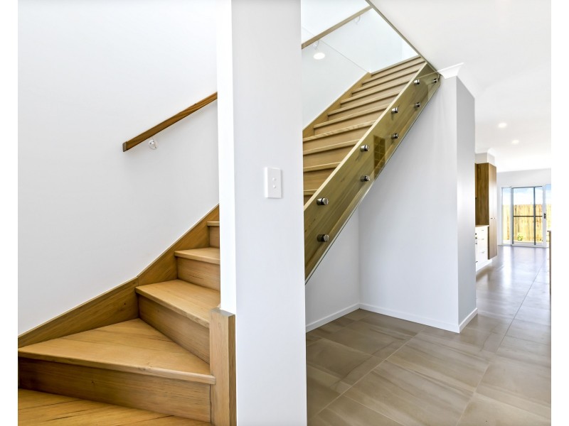 24 Sunray Avenue, Palmview QLD 4553