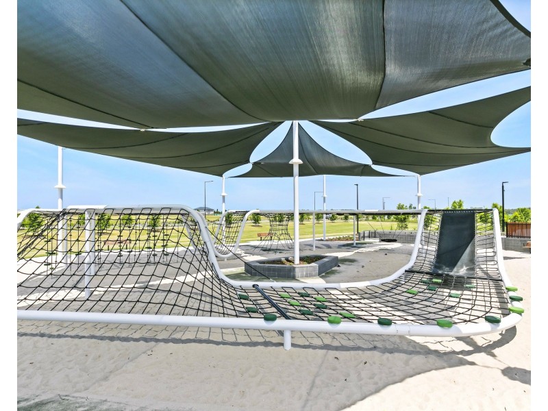 24 Sunray Avenue, Palmview QLD 4553