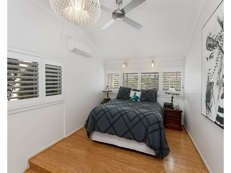 7 Allunga Court, Mooloolaba QLD 4557