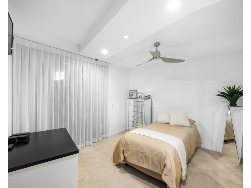 1002/19 First Avenue, Mooloolaba QLD 4557