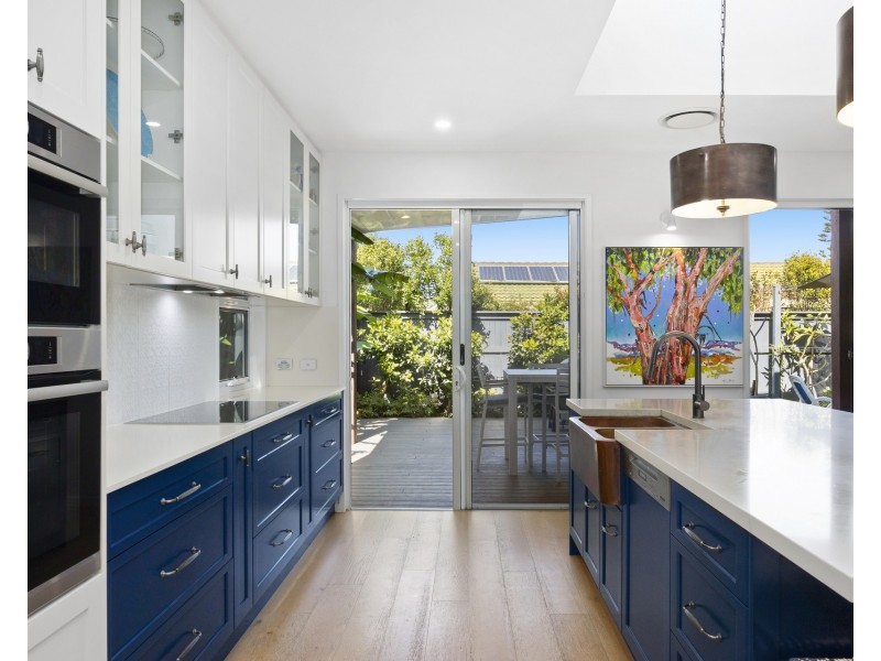 6 Palkana Drive, Warana QLD 4575