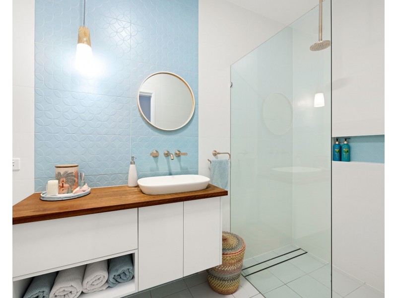 6 Palkana Drive, Warana QLD 4575