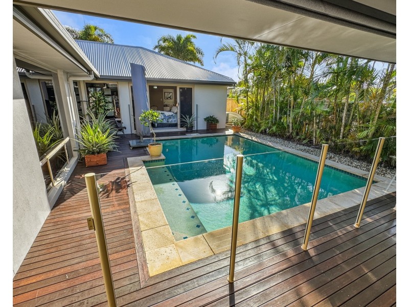 3 Oyster Court, Twin Waters QLD 4564