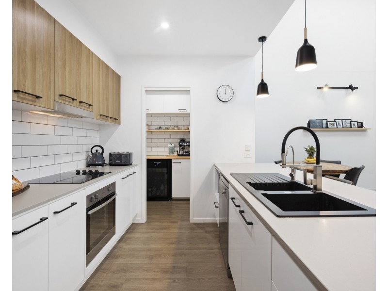 7 Greenview Terrace, Palmview QLD 4553
