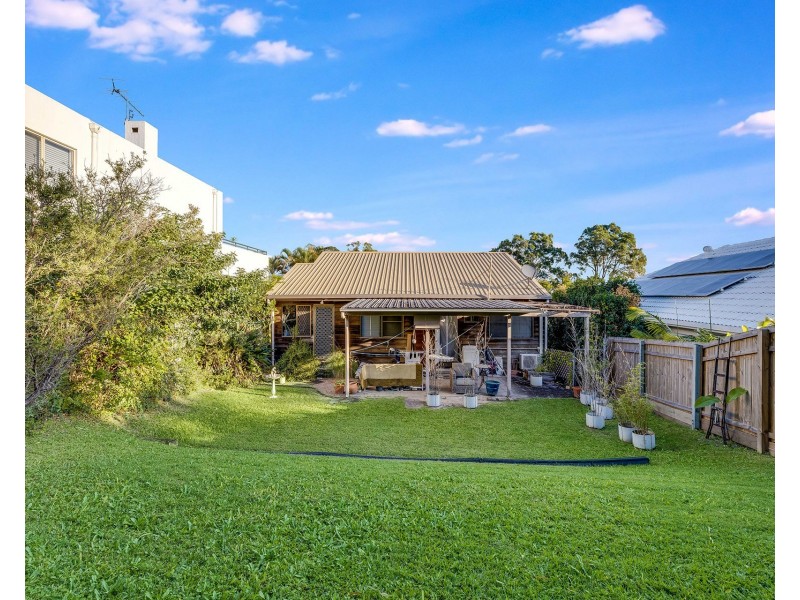 86 Buderim Avenue, Alexandra Headland QLD 4572