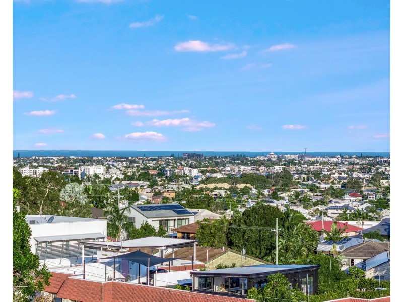 86 Buderim Avenue, Alexandra Headland QLD 4572