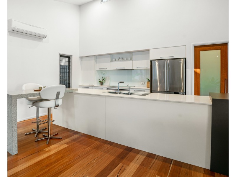 7 Susan Close, River Heads QLD 4655