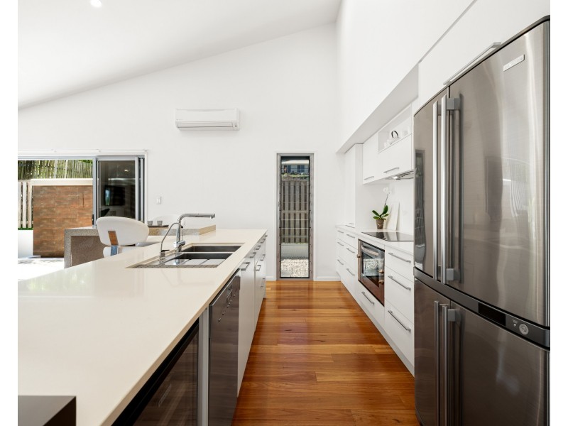 7 Susan Close, River Heads QLD 4655