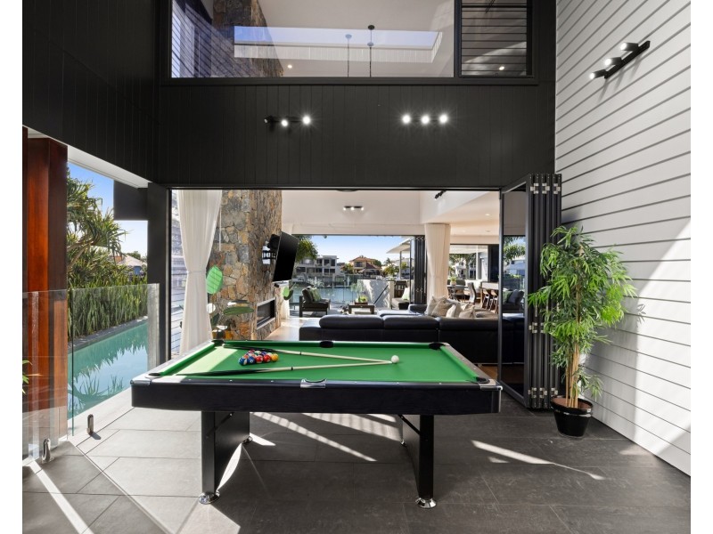 HOUSE 1/6 Tarawa Street, Kawana Island QLD 4575