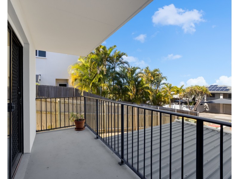 2/14 Kalinda Avenue, Mooloolaba QLD 4557
