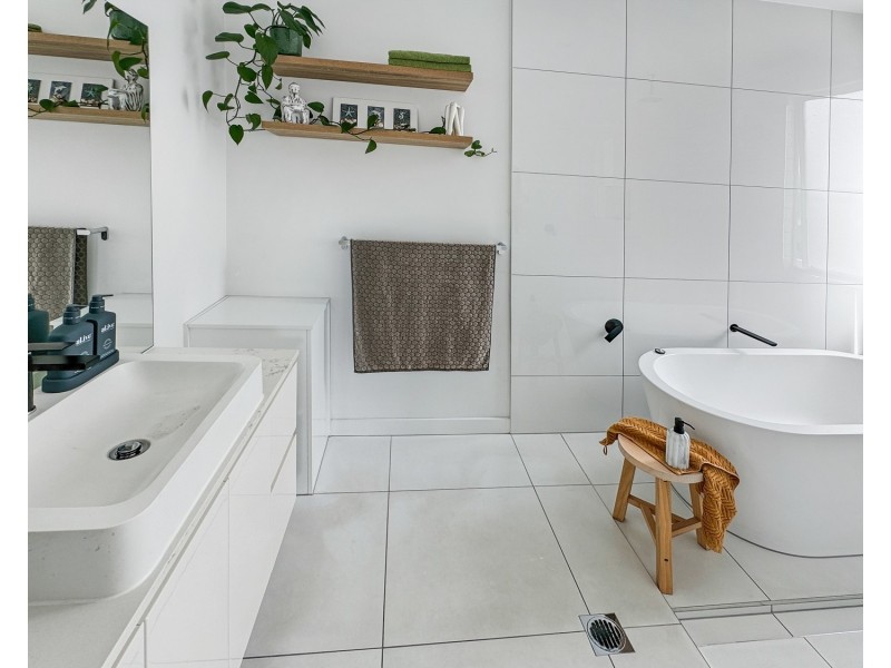 35 Claremont Drive, Maroochydore QLD 4558
