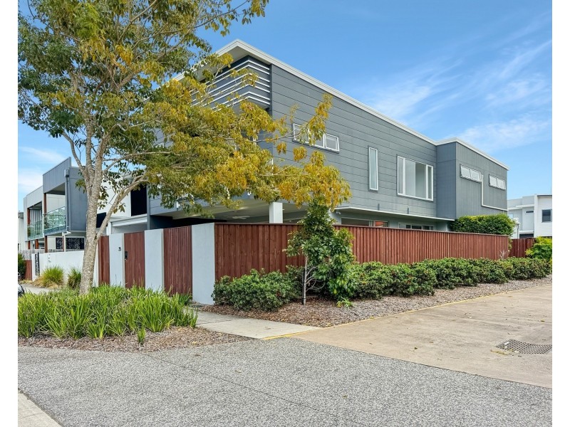 35 Claremont Drive, Maroochydore QLD 4558