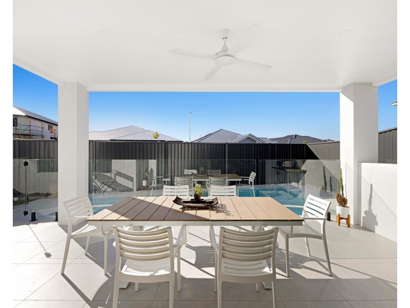 16 Ascot Circuit, Palmview QLD 4553