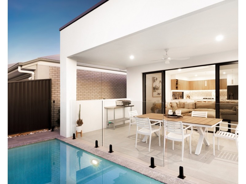 16 Ascot Circuit, Palmview QLD 4553