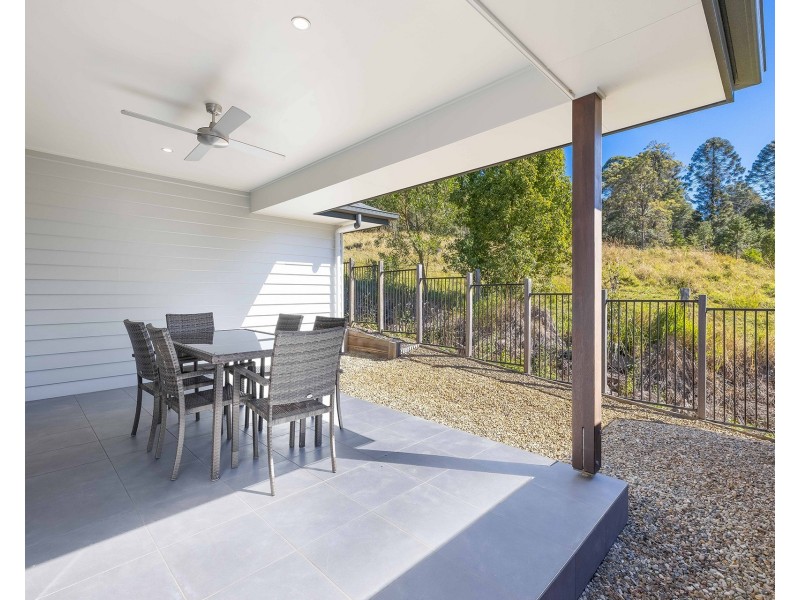 65 Creekside Circuit, Nambour QLD 4560