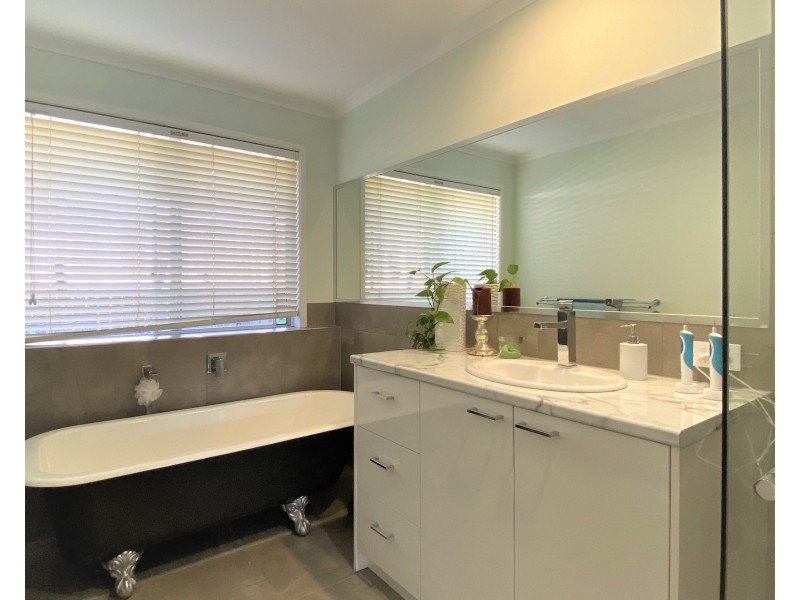 22 Lindeman Avenue, Buderim QLD 4556