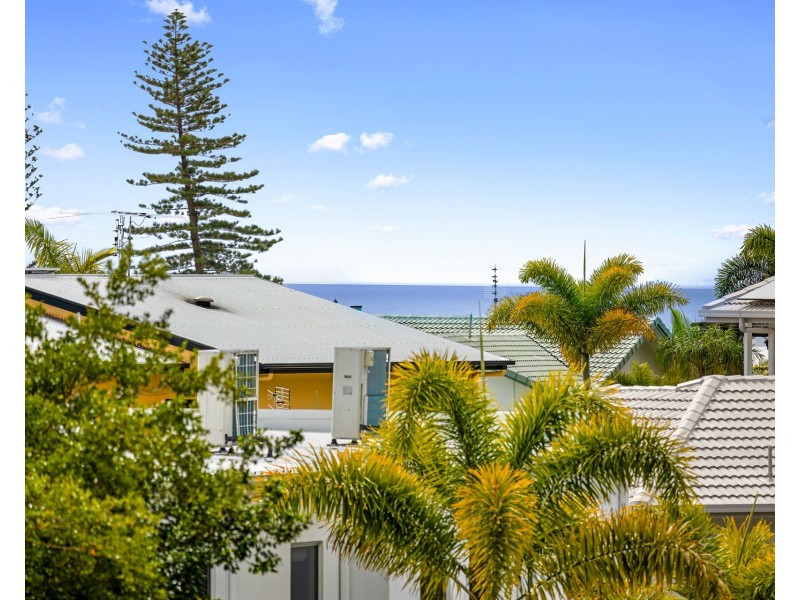 2/29 Pacific Terrace, Alexandra Headland QLD 4572