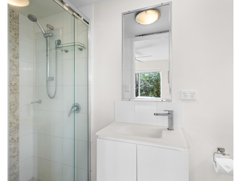 2/29 Pacific Terrace, Alexandra Headland QLD 4572