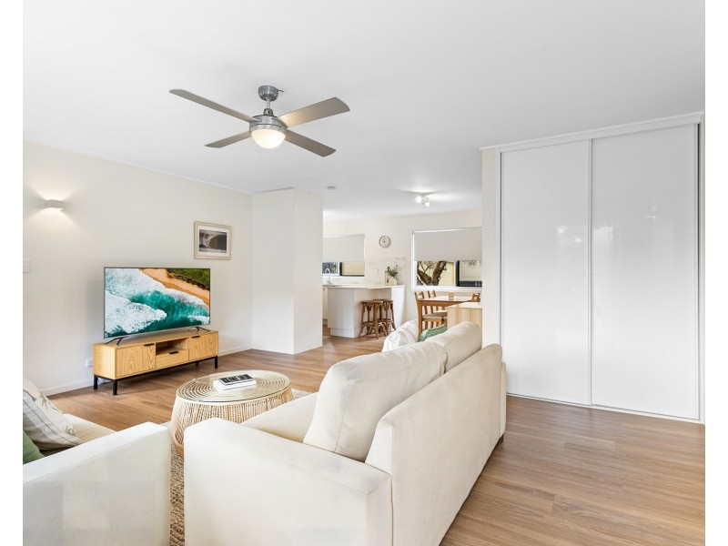 2/29 Pacific Terrace, Alexandra Headland QLD 4572