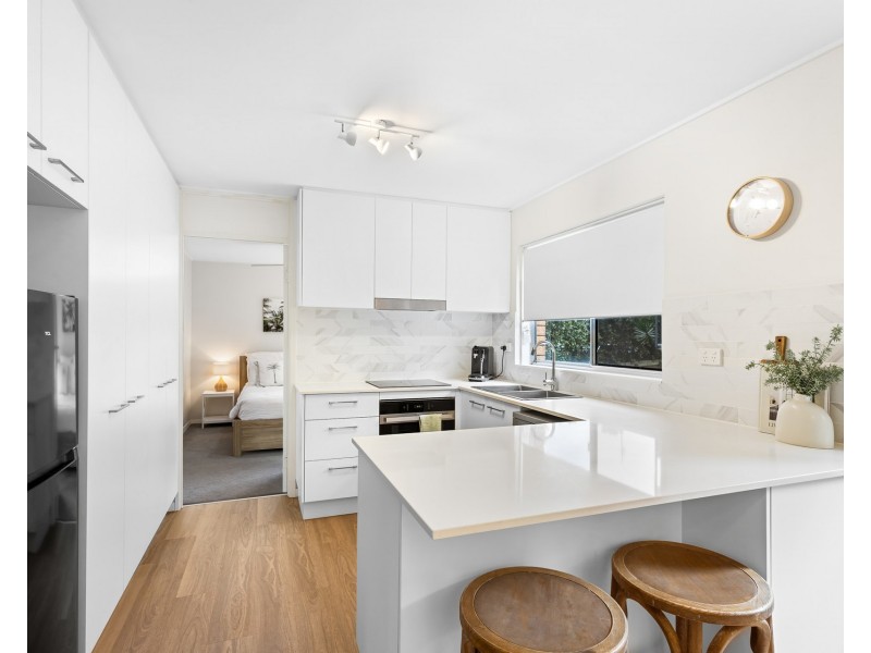 2/29 Pacific Terrace, Alexandra Headland QLD 4572