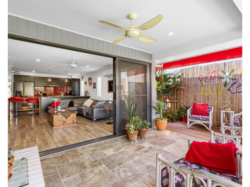 16 Potts Street, Palmview QLD 4553