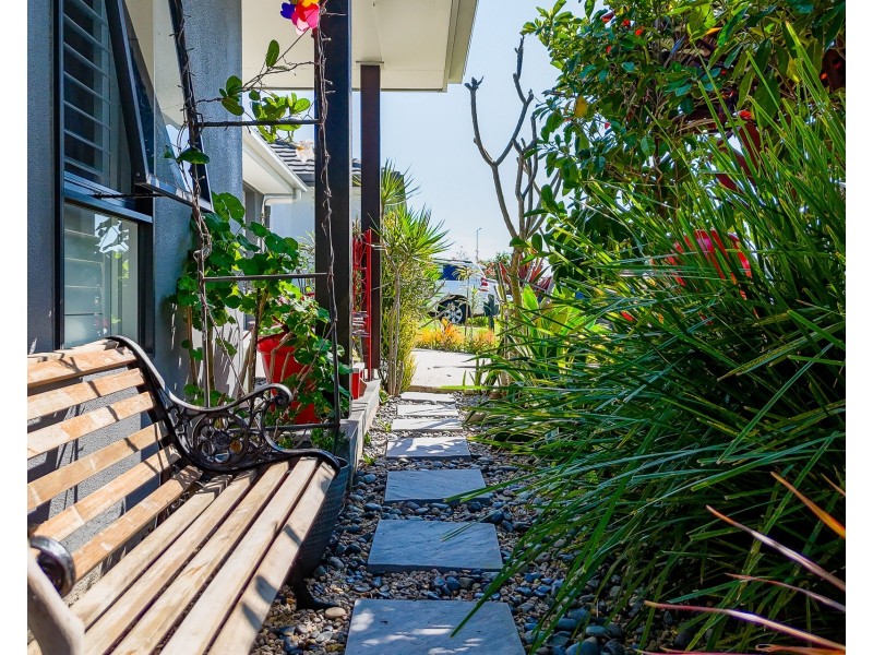 16 Potts Street, Palmview QLD 4553