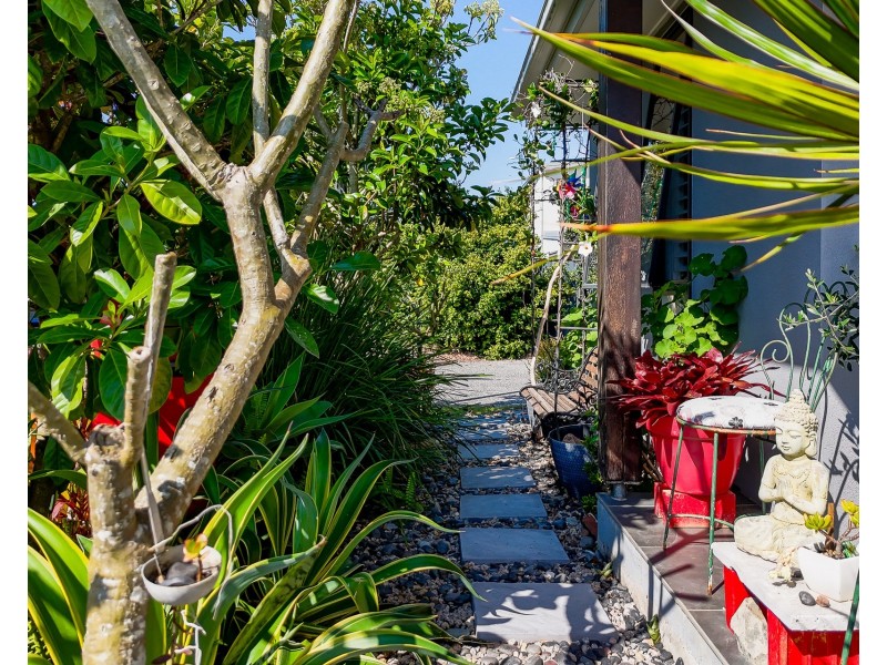 16 Potts Street, Palmview QLD 4553