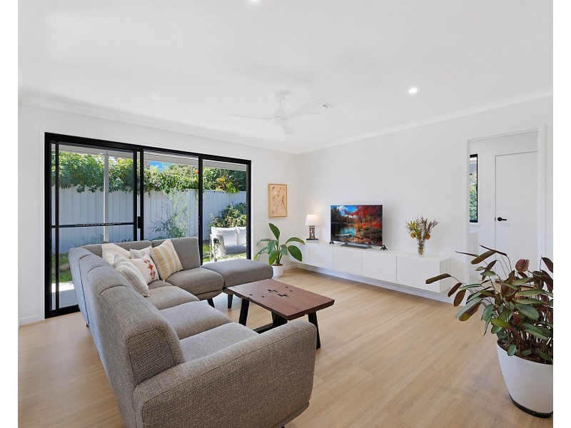 2 Woodlands Crescent, Buderim QLD 4556