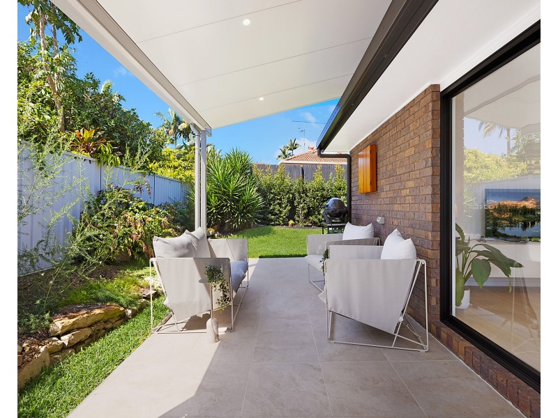 2 Woodlands Crescent, Buderim QLD 4556