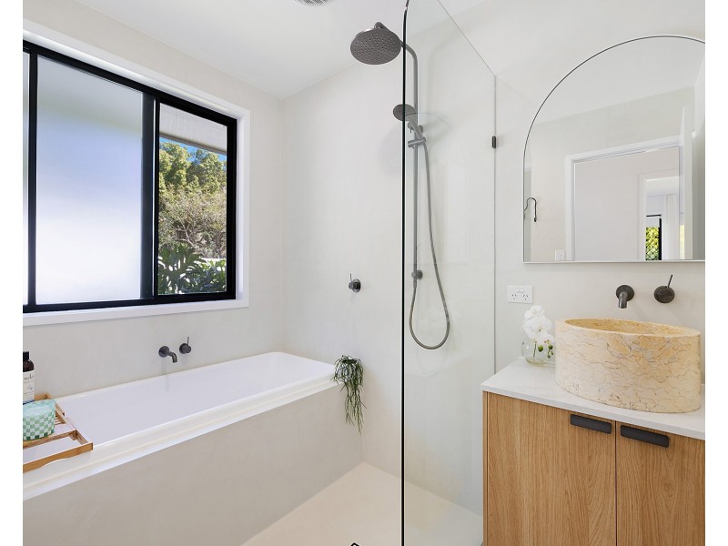2 Woodlands Crescent, Buderim QLD 4556