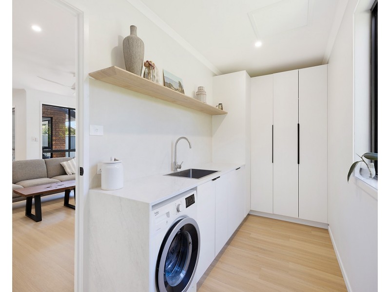 2 Woodlands Crescent, Buderim QLD 4556