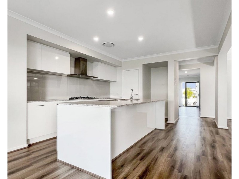 83 Flintwood Crescent, Palmview QLD 4553