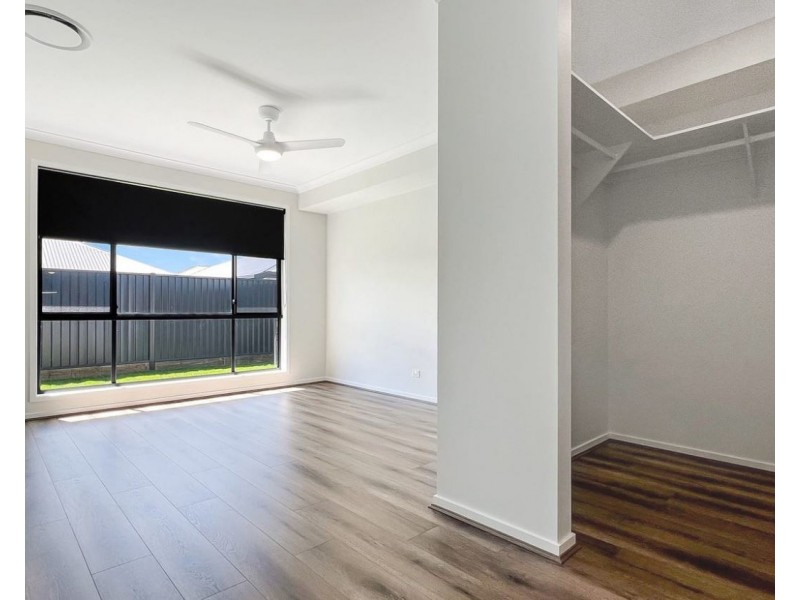 83 Flintwood Crescent, Palmview QLD 4553