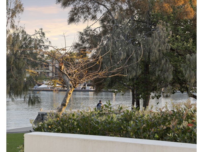 2/81 Parkyn Parade, Mooloolaba QLD 4557