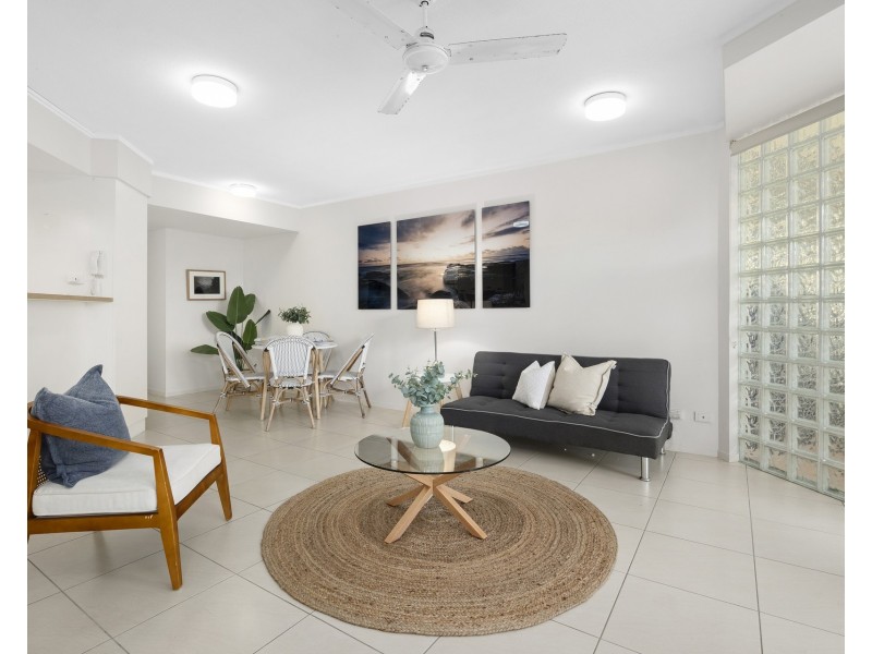 2/81 Parkyn Parade, Mooloolaba QLD 4557