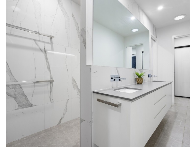 23 Kensington Lane, Tanawha QLD 4556