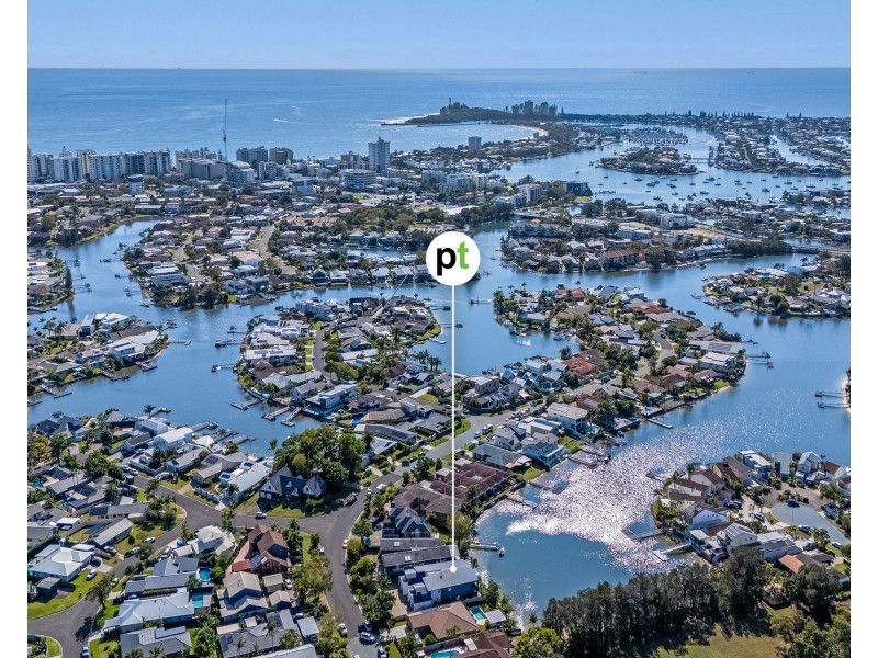 2/10 Carrothool Place, Mooloolaba QLD 4557