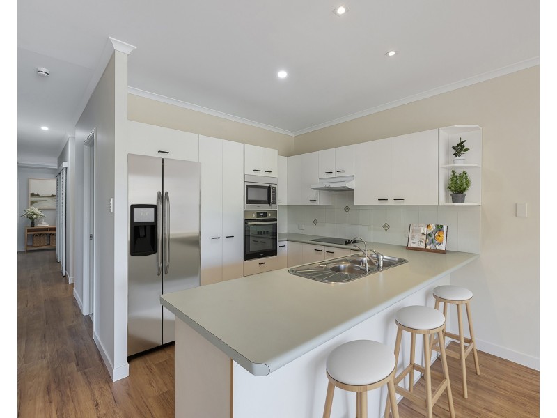 2/10 Carrothool Place, Mooloolaba QLD 4557