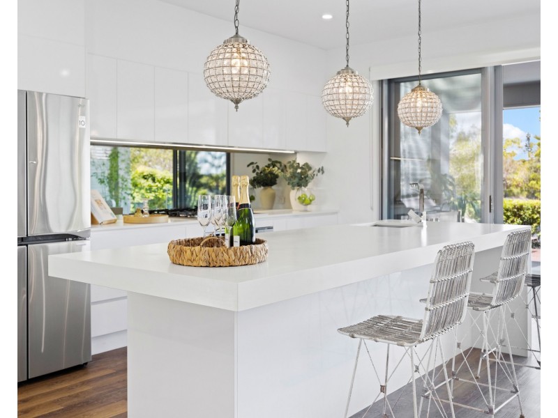 4 Causeway Court, Mountain Creek QLD 4557