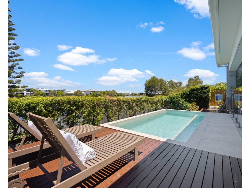 4 Causeway Court, Mountain Creek QLD 4557